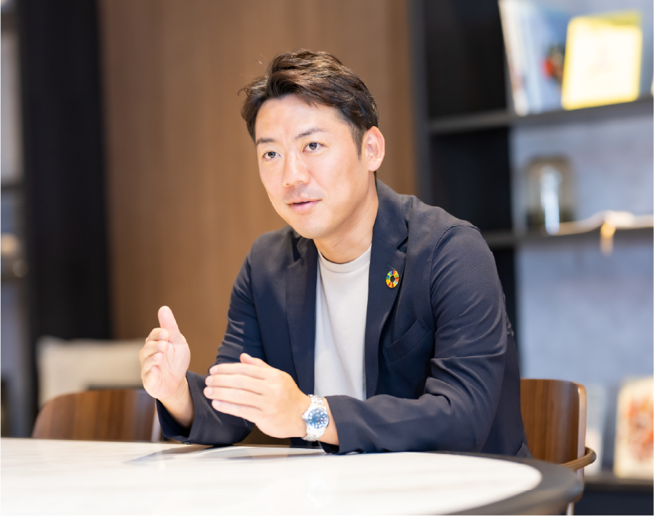 代表取締役　岩堀健太郎